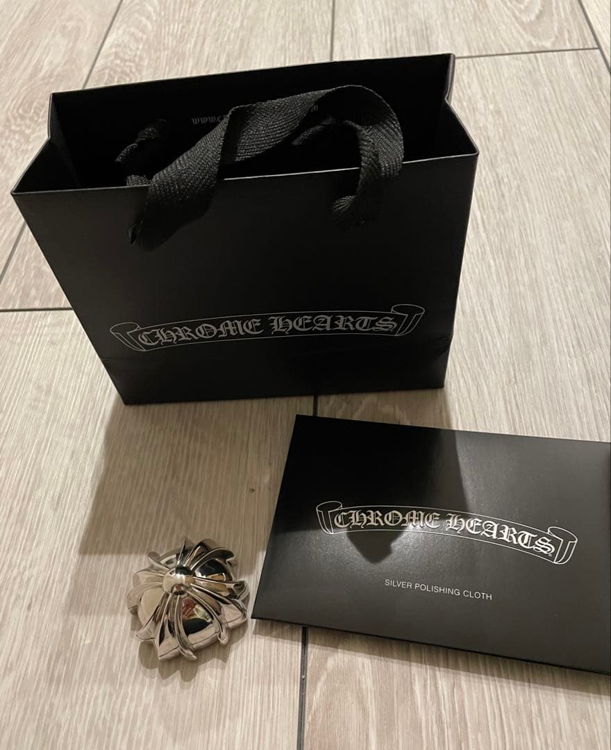 クロムハーツ/CHROME HEARTS 練り香水 シルバーパフュームケース完売