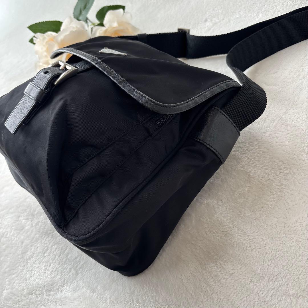 極美品】PRADA プラダ ショルダーバッグ 三角ロゴ ナイロン フラップ