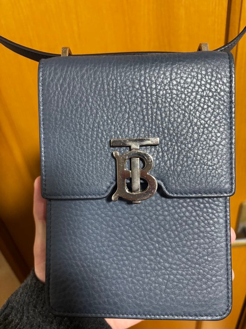 シャネル CHANEL 黒 花型 ブローチ 箱無しの通販はau PAY マーケット