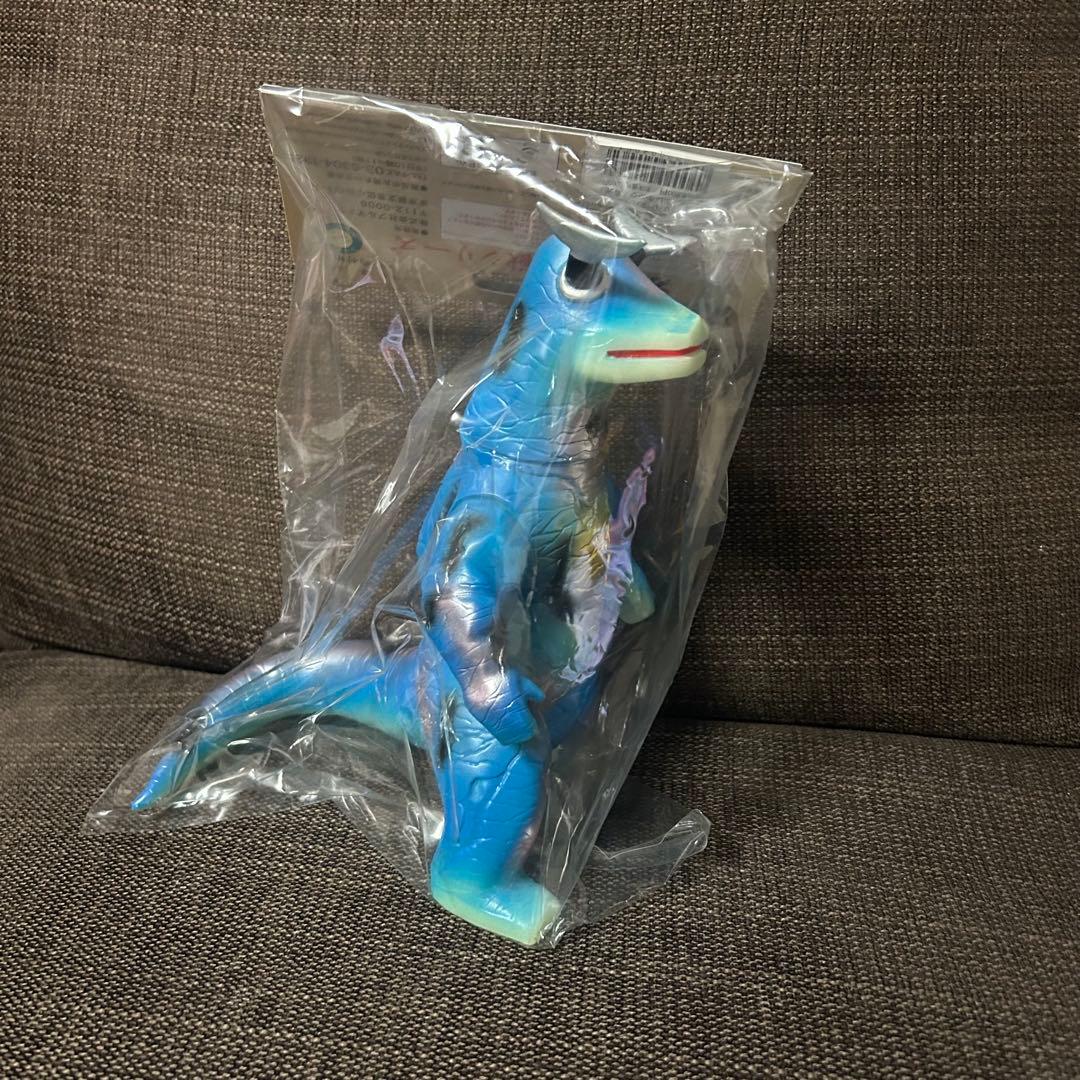 ブルマァク　ソフビ　大怪獣シリーズ　エレキング(蓄光) ブルマァクの「エレキング」が「蓄光ゴールド」となってまたまた出現