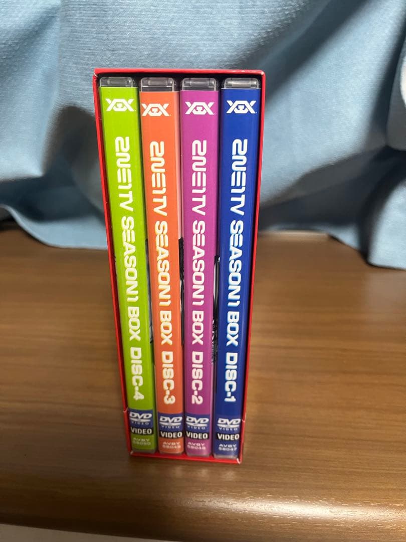 2NE1 TV SEASON 1 BOX - メルカリ