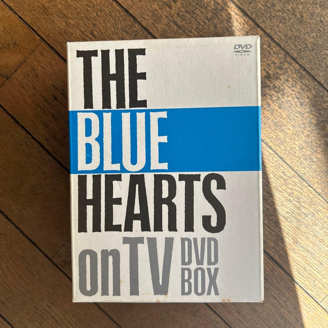 THE BLUE HEARTS on TV DVD BOX DV D2枚付 Amazon.co.jp: THE BLUE HEARTS on TV DVD-BOX [DVD] (完全初回生産
