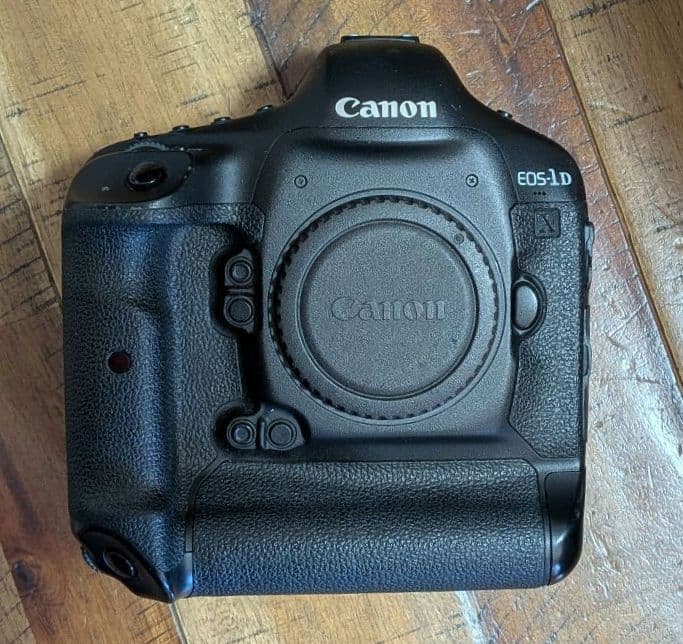 かず様　Canon EOS-1DX デジタル一眼レフカメラ EOS キヤノン Canon EOS-1D X ボディ デジタル一眼レフ カメラ 中古