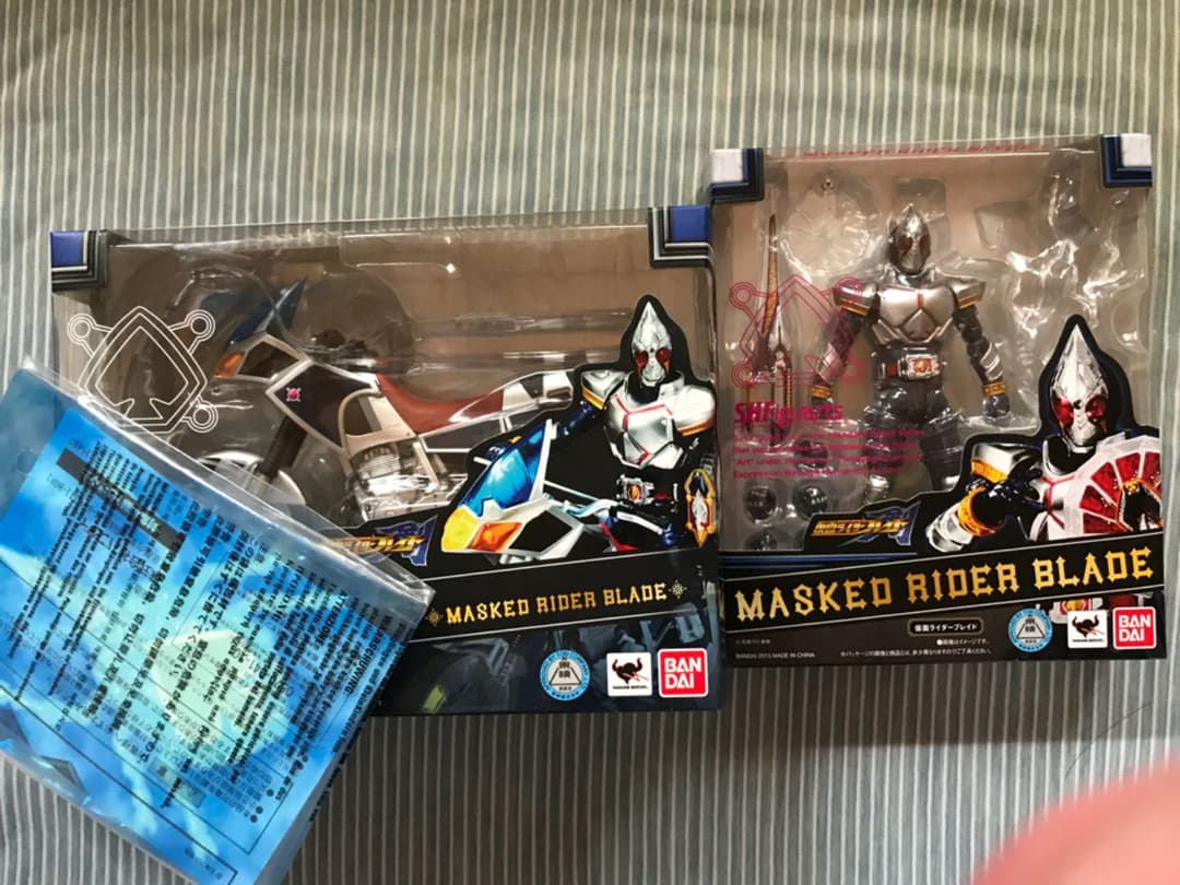 未開封 S.H.フィギュアーツ 仮面ライダーブレイド セット Amazon.co.jp: S.H.フィギュアーツ 仮面ライダーブレイド ジャック