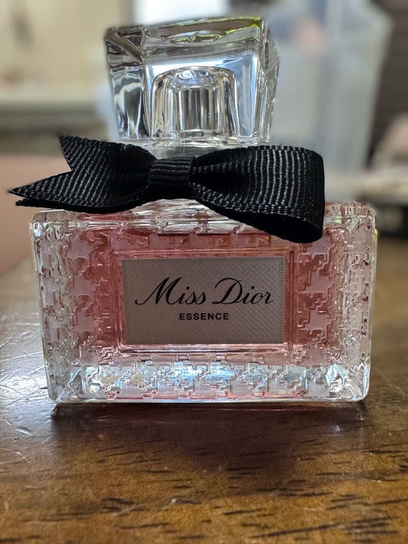 ミスディオール Miss Dior Essence 36ml 香水 Y0000088_E000000264_E01_GHC.