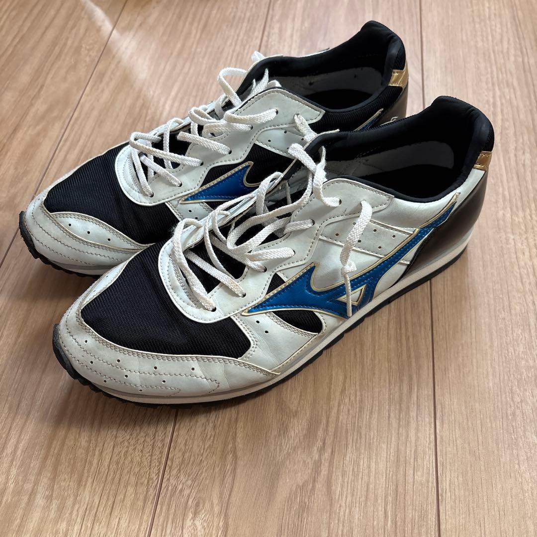 Mizuno ビルトトレーナー27.5cm - メルカリ