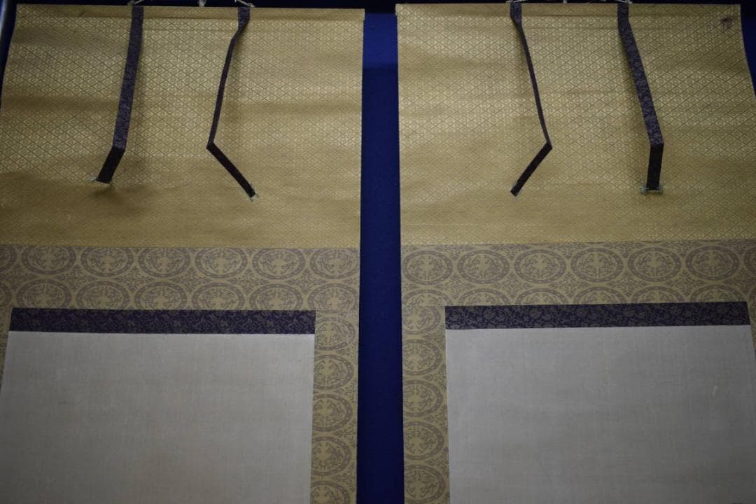 土佐光起/大和絵/人物図/桜花/紅葉/双幅/杉塗箱付/布袋屋掛軸HJ-474