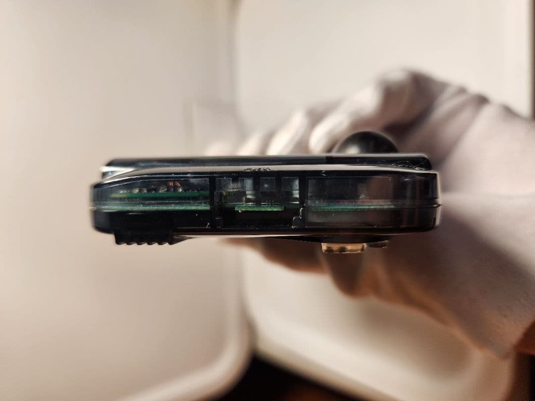 ◇良品◇レアカラー！スワンクリスタル IPS液晶 クリアブラック 電池蓋