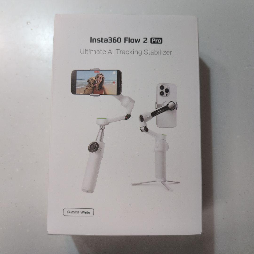 スマホアクセサリー Insta360 Flow 2 Pro 楽天市場】Insta360 Flow 2 Pro - スマホジンバル 撮影用ライト付き