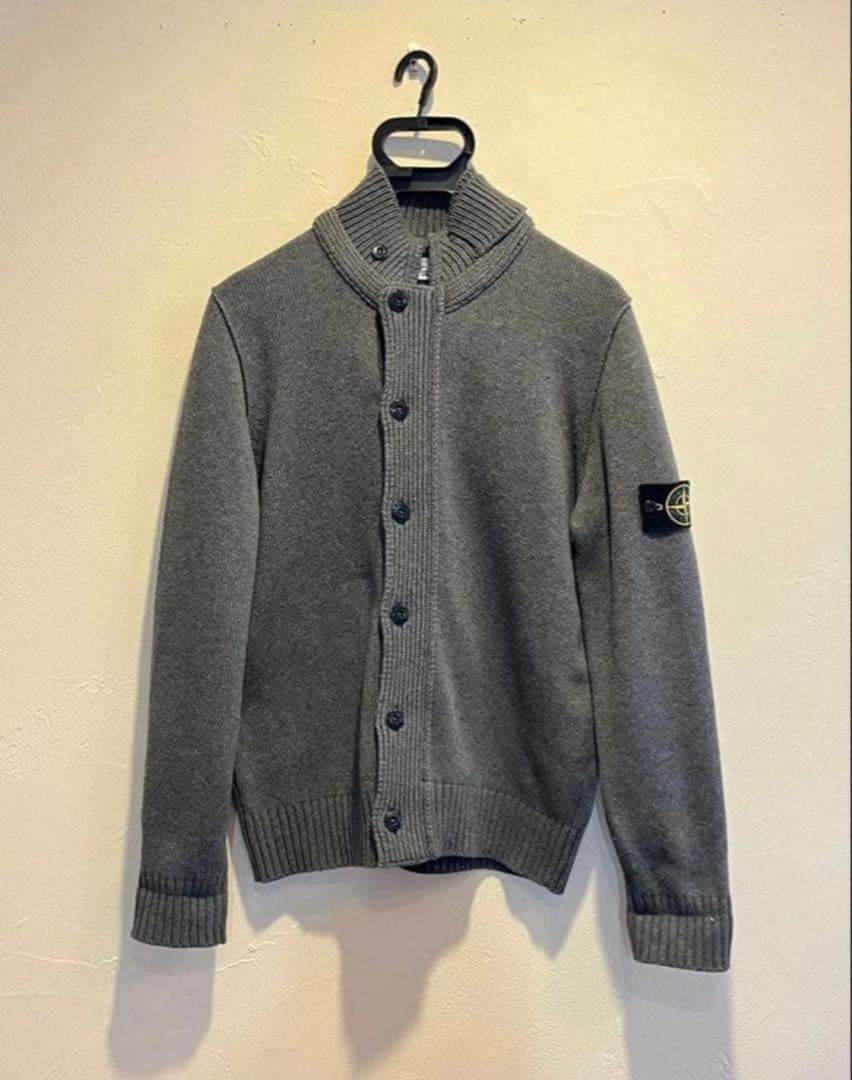 STONE  ニットカーディガン Lサイズ⚠️値下げ中 Stone Island ストーンアイランド 7G ニット カーディガン 8115556A2