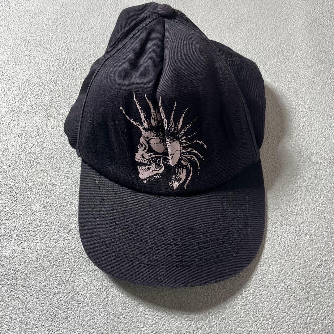 90S FASHON VICTIM キャップ 90s FASHION VICTIM Skull Print Snapback Cap . オンラインストアにも