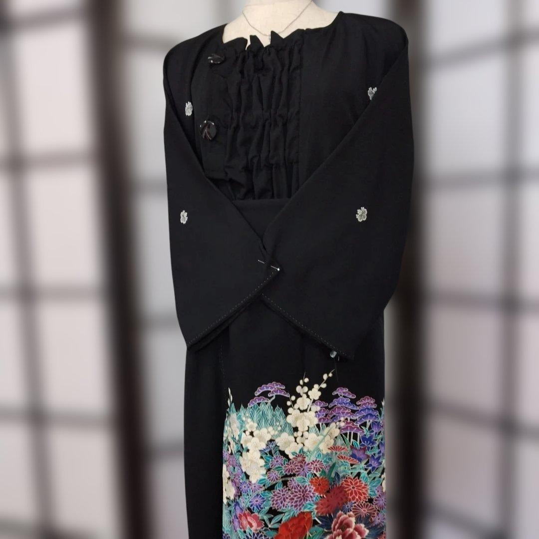 黒留袖 花柄刺繍家紋、ロングフォーマルドレスゆったりサイズ - メルカリ