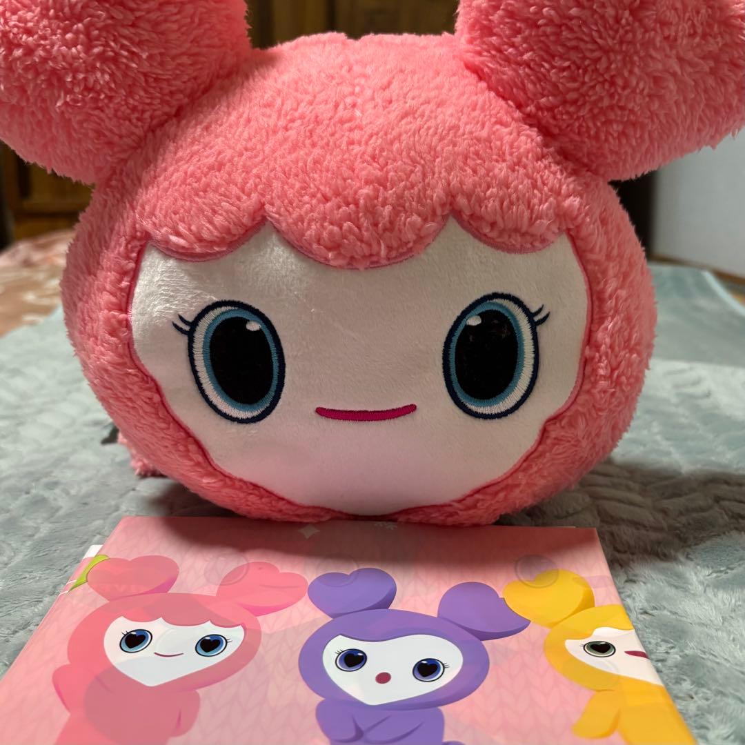 TWICE LOVELYS ふわもこねんねBIGぬいぐるみ モモGiGO限定 - メルカリ