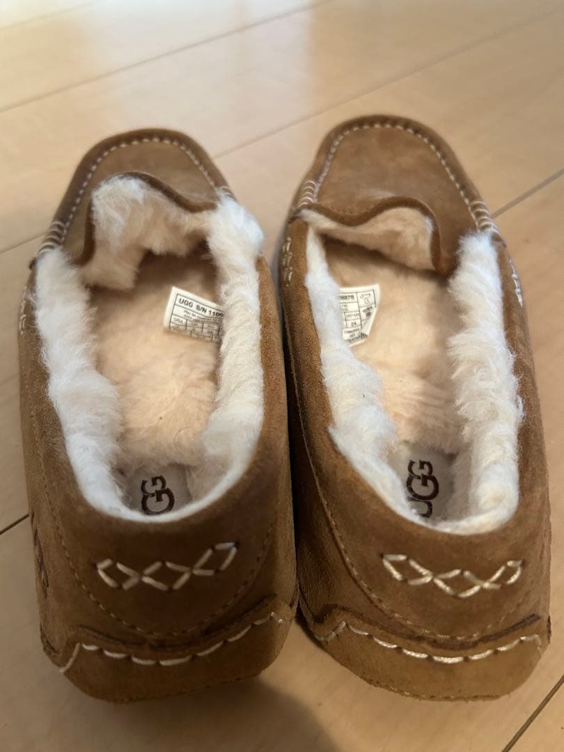 UGG ブラウン モカシン 24cm - メルカリ
