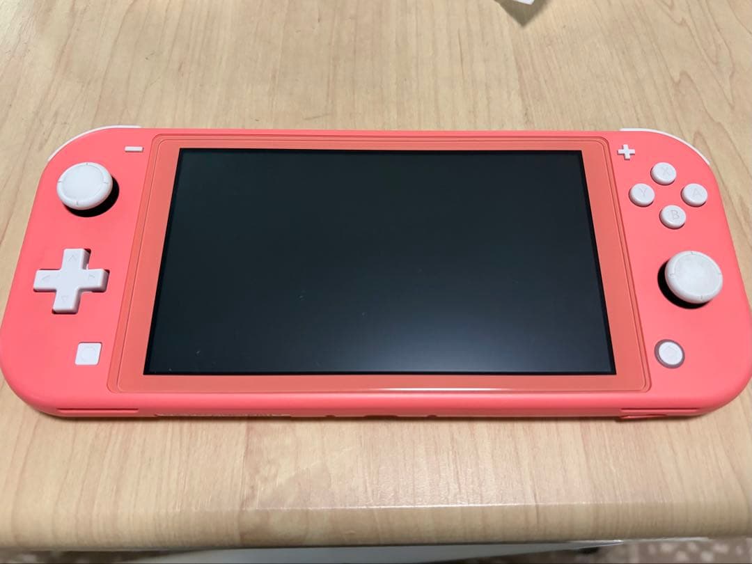 [choux]Nintendo Switch Lite コーラル 中古 任天堂（Nintendo） Switch Lite スイッチライト 本体 完品 コーラル
