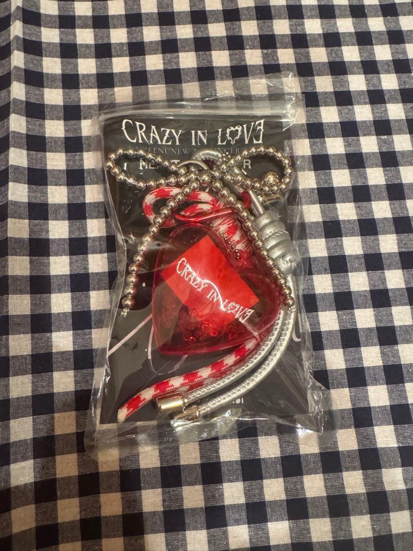 Zeenunew グッズ まとめ売り 𝗖𝗥𝗔𝗭𝗬 𝗶𝗻 𝗟𝗢𝗩𝗘 𝗢𝗙𝗙𝗜𝗖𝗜𝗔𝗟 𝗠𝗘𝗥𝗖𝗛𝗔𝗡𝗗𝗜𝗦𝗘