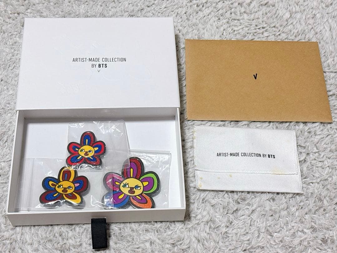 BTS V テテ アーティストメイドコレクション ブローチ - メルカリ