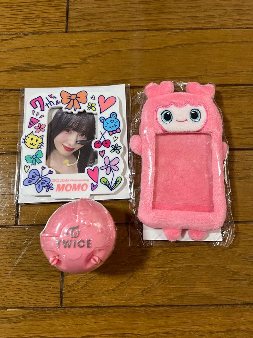 TWICE READY TO BE フォトカードホルダー【MOVELY】 商品詳細ページ | ONCE JAPAN OFFICIAL SHOP | TWICE LOVELYS フォト