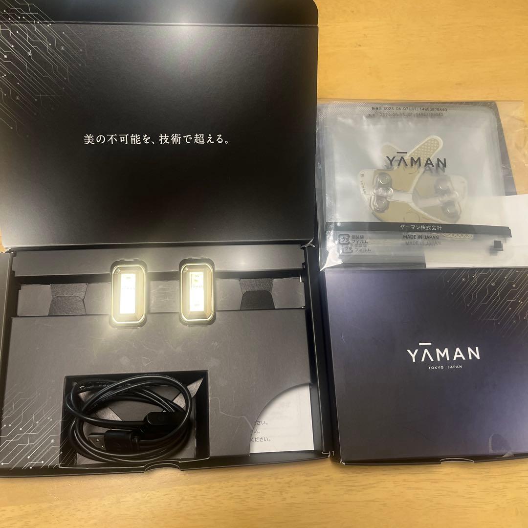 ヤーマン　デザインリフトモア　ストレッチフィットシート目元　9セット デザインリフト モア 目元/口元ケアセット （ 本体 ＆ 目元用