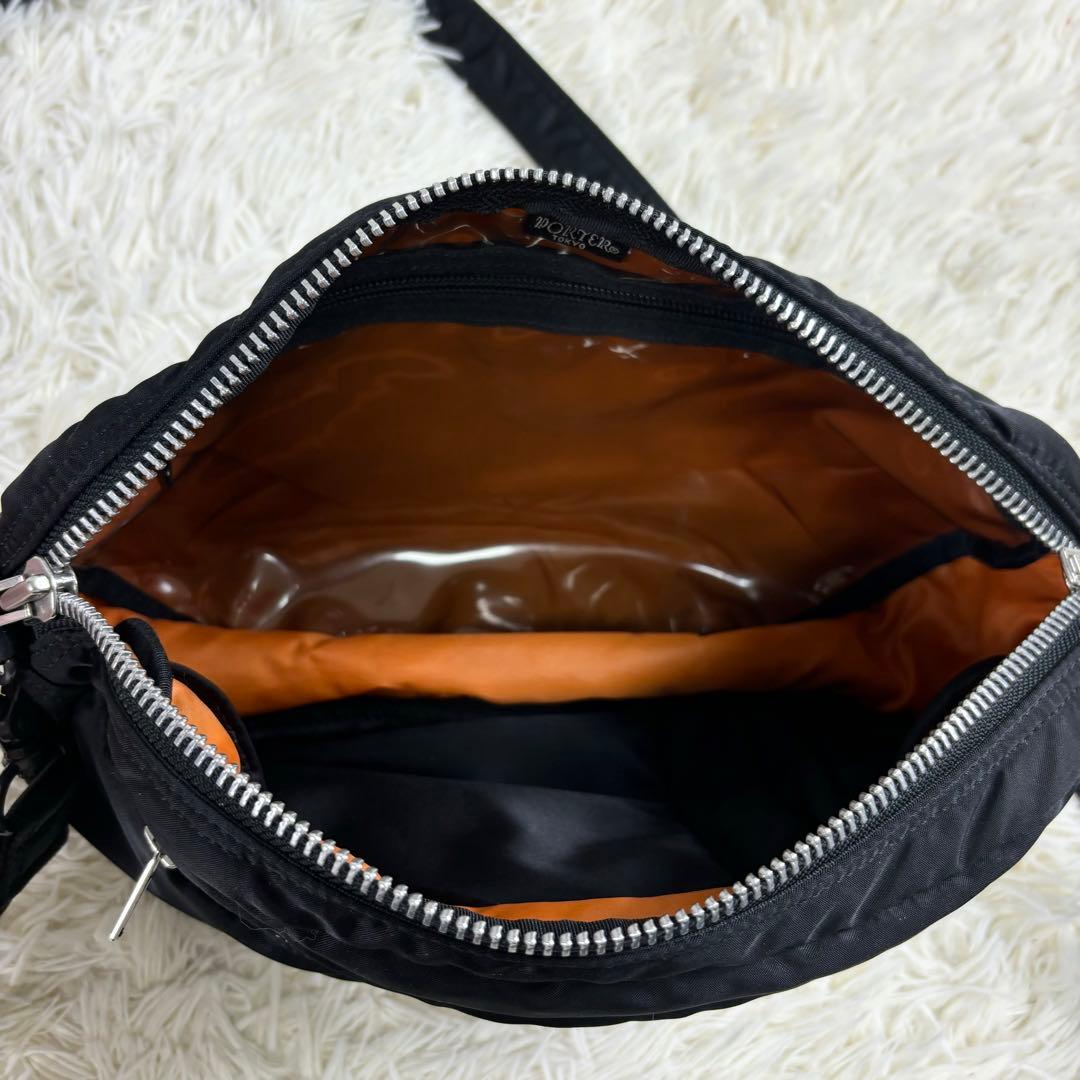 ポーター タンカー オーバル ハーフムーン ショルダーバッグ 黒 - メルカリ