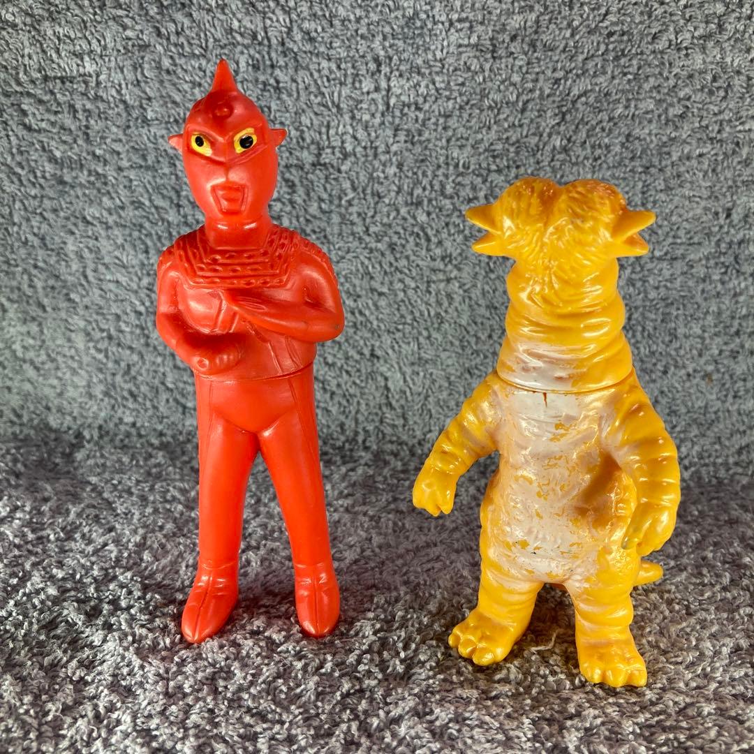 ブルマァク ウルトラセブン パンドン ミニソフビ2体セット - メルカリ