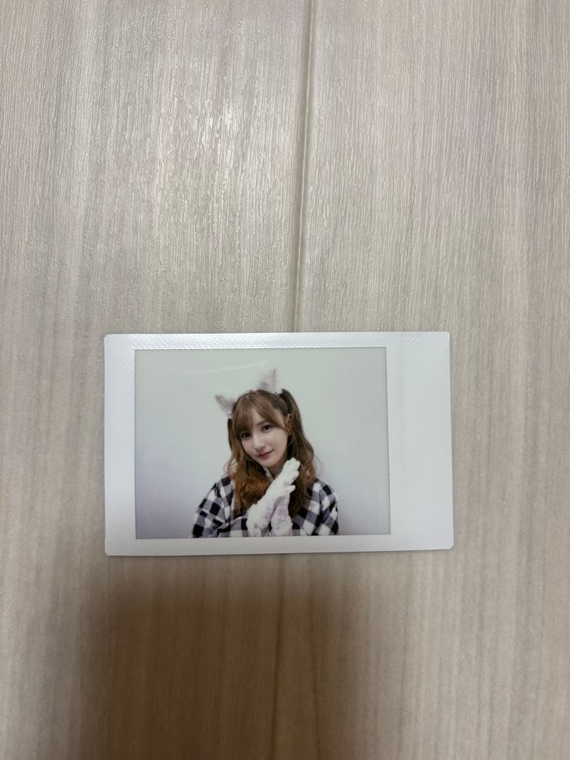 かすちゃん チェキ 613QtoC7y1L.jpg_BO30,255,255,