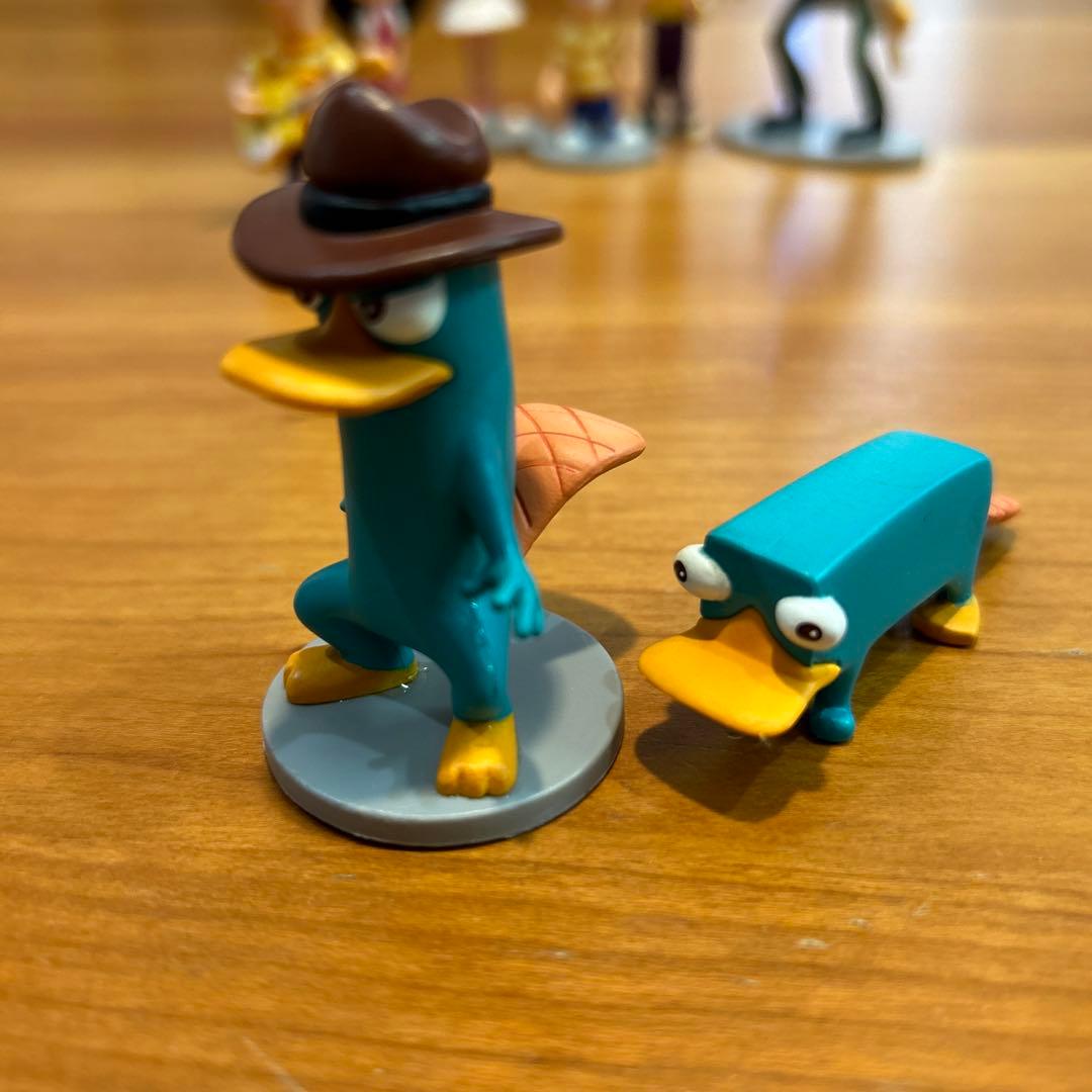 希少】フィニアスとファーブ フィギュアセット - メルカリ