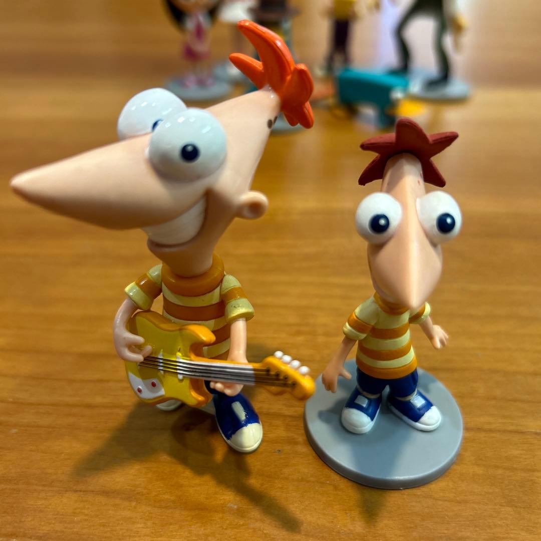 希少】フィニアスとファーブ フィギュアセット - メルカリ