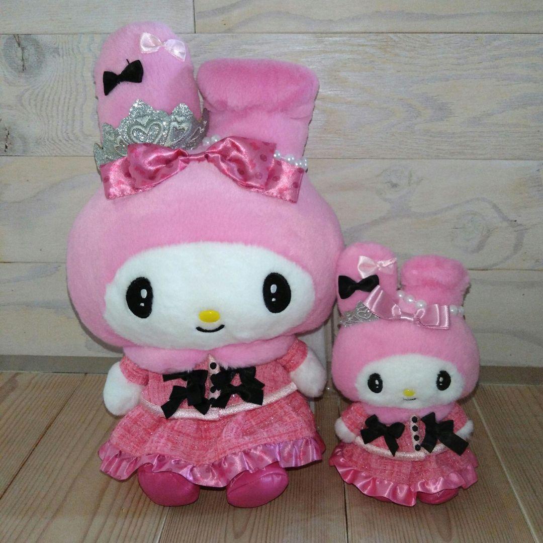 ★SALE★　サンリオ　マイメロディ　50周年　バースデードール　マスコット マイメロディ＆クロミのように“おそろい”を楽しめる限定グッズが