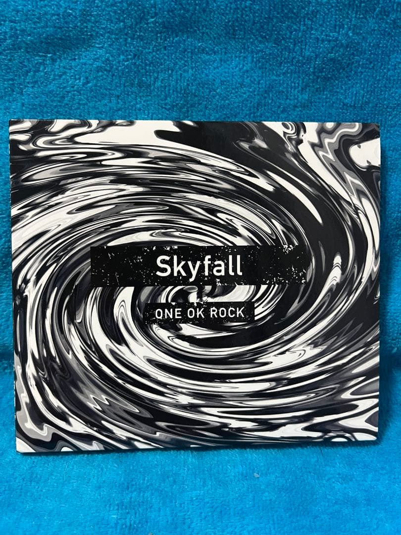 【会場限定版】ONE OK ROCK Skyfall CD Amazon.co.jp: ONE OK ROCK ワンオク Skyfall 会場限定盤 CD : おもちゃ