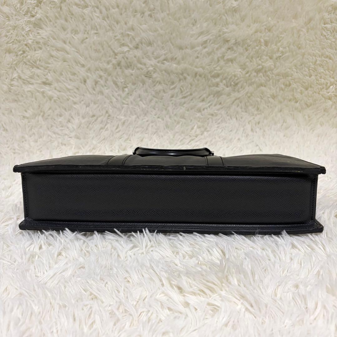 ルイヴィトン タイガ ポルトドキュマン ロザン アルドワーズ ビジネス