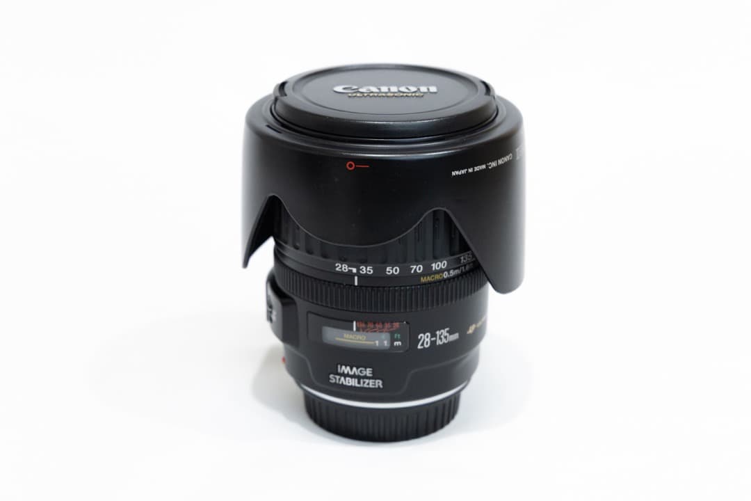 EF 28-135mm f/3.5-5.6 IS USM UVフィルター付き