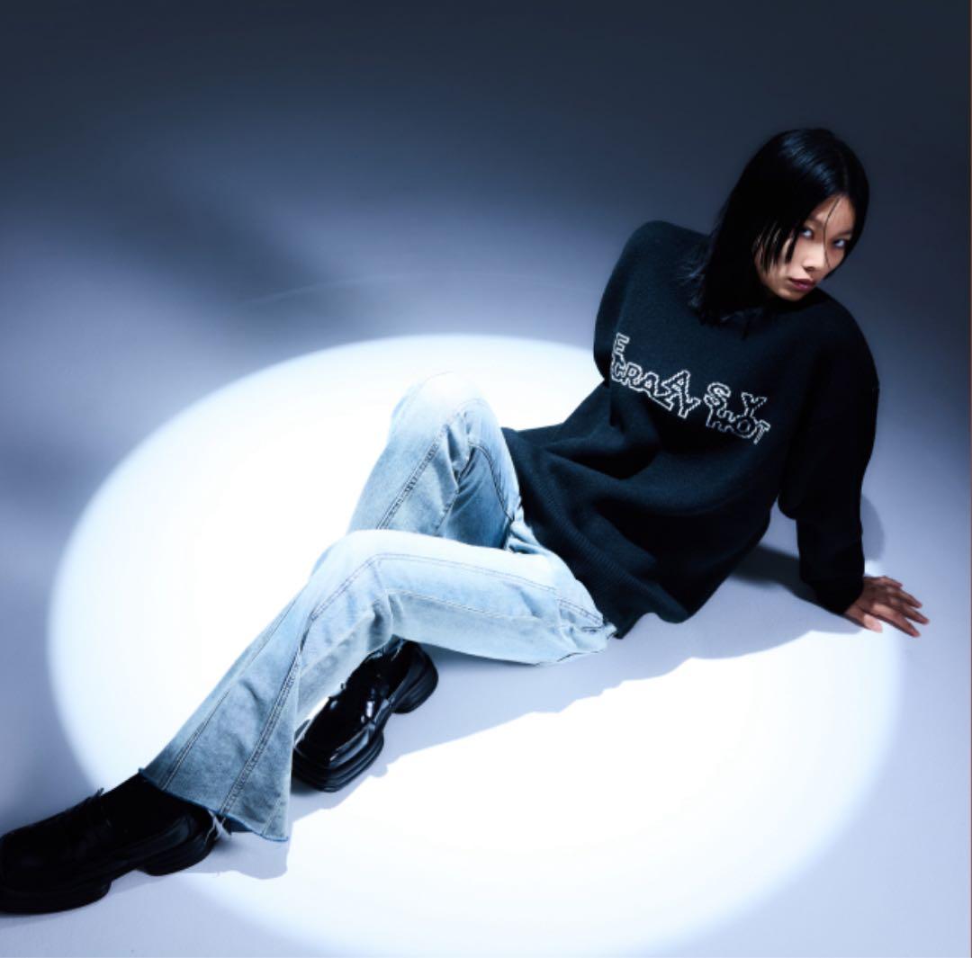 LE SSERAFIM ニット Mサイズ トレカ付き 東京ドーム ルセラ - メルカリ