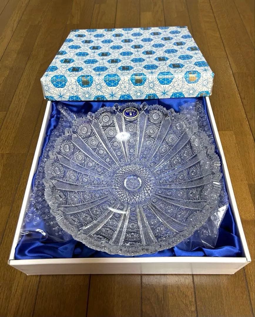 【新品・未使用品】ボヘミアクリスタル 大皿 ガラス 27.5cm 箱付