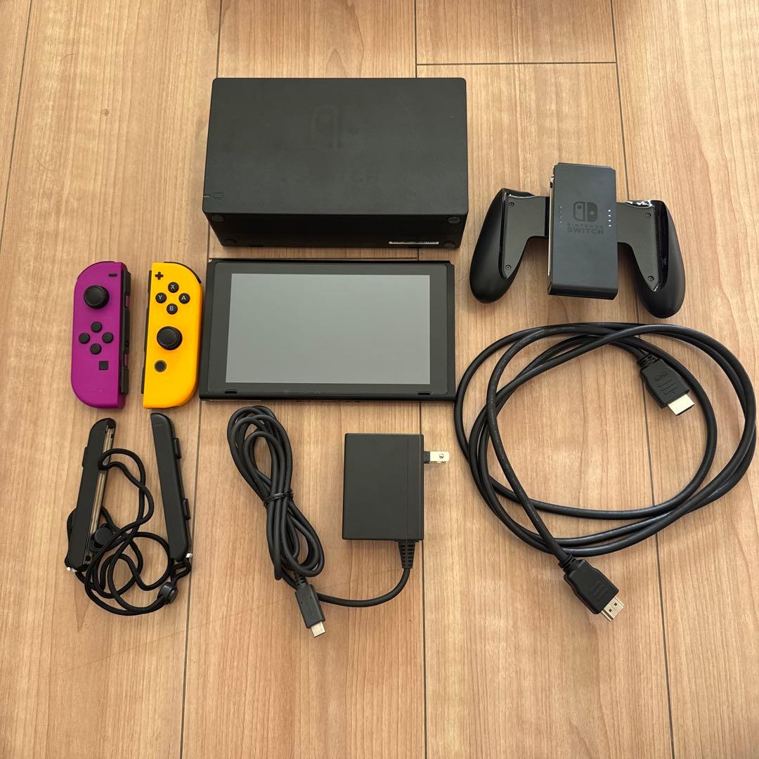Nintendo Switch 本体 紫とオレンジのジョイコン Nintendo Switch Joy-Con (L)/(R) Neon Purple/Orange | GameStop