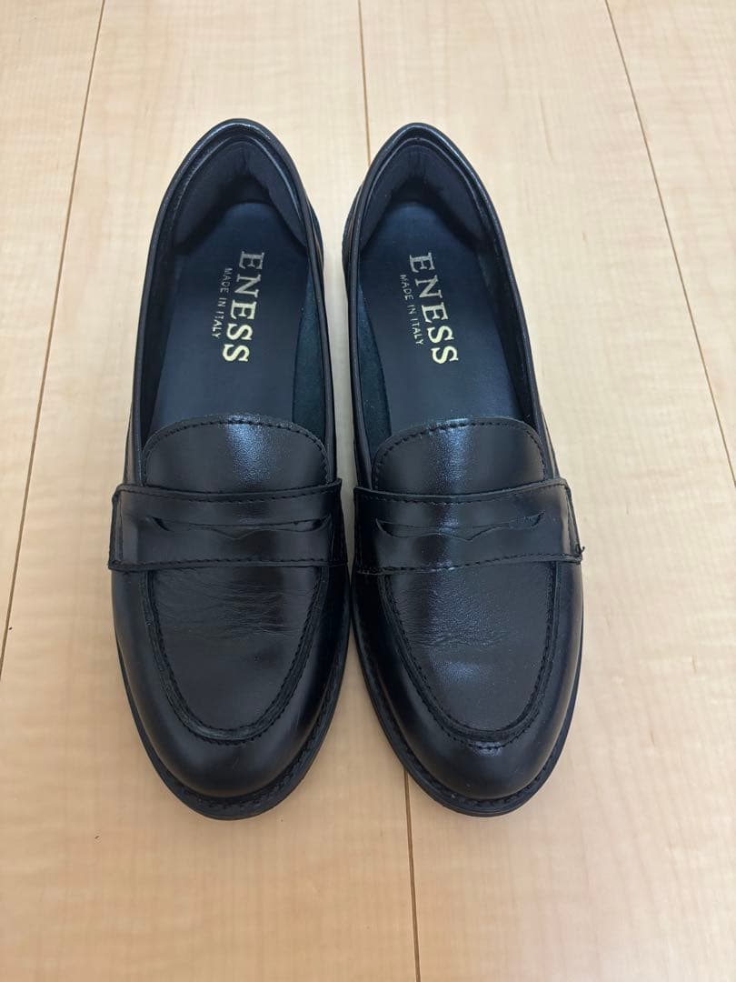 『ENESS(エネス) ローファー ブラック』 eness（エネス） ローファー 「ENESS/エネス」コインローファー