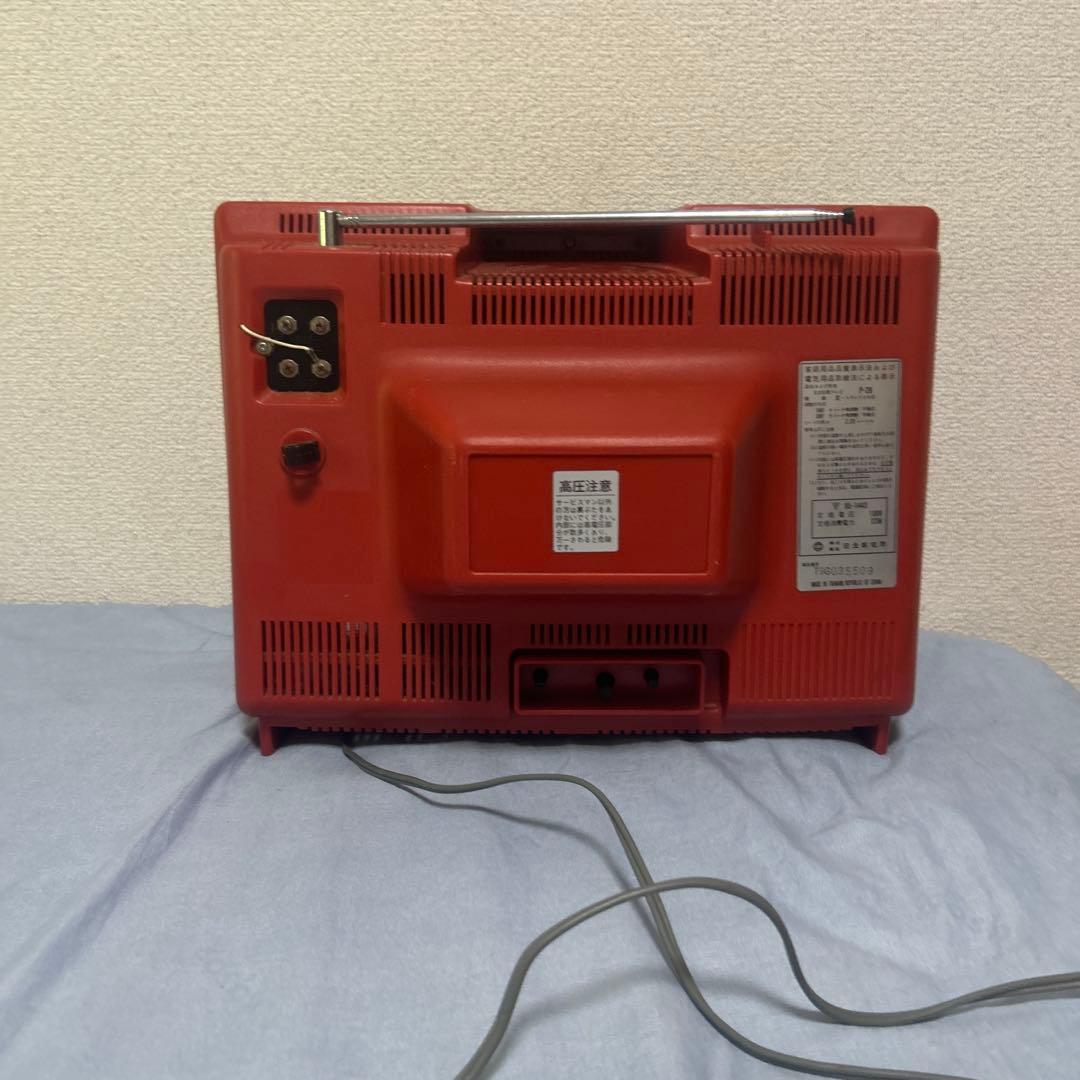 HITACHI ブラウン管テレビ 赤 P-28 - メルカリ