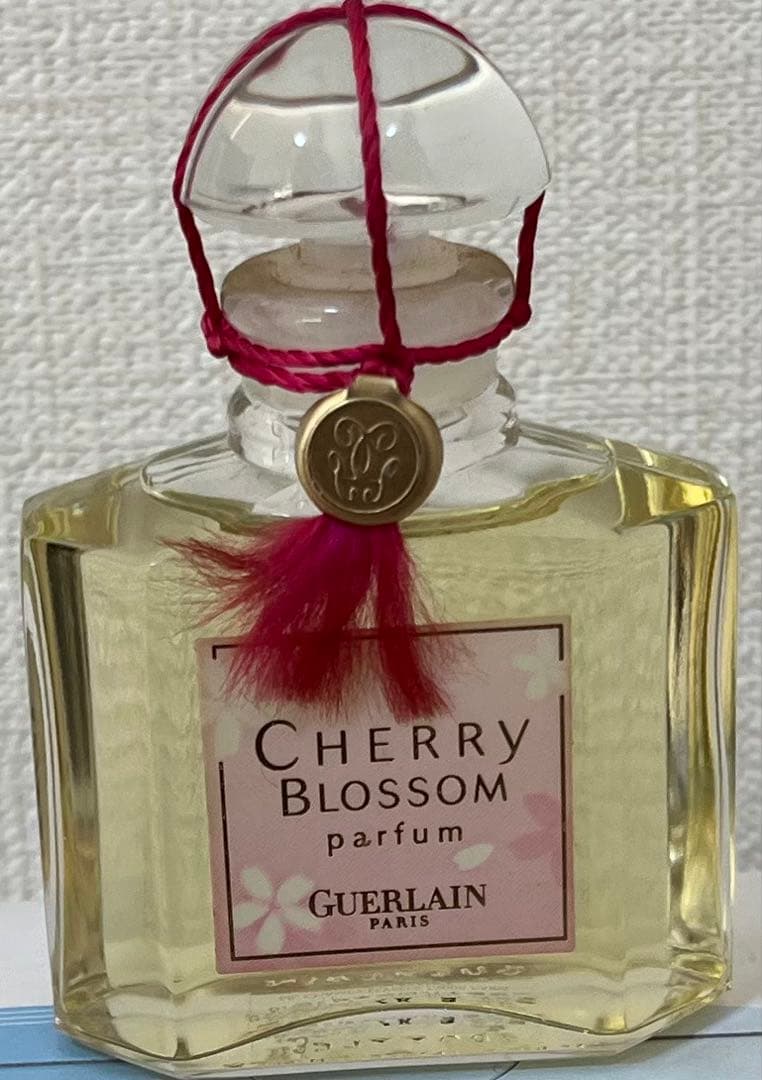 ☆極上☆希少・廃盤 未開栓 ゲラン チェリーブロッサム パルファム 30ml ☆極上☆希少・廃盤 未開栓 ゲラン チェリーブロッサム パルファム