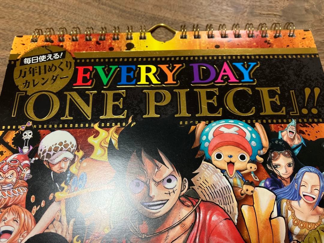 アニメ ワンピース 万年日めくりカレンダー 2019年発売品 - メルカリ