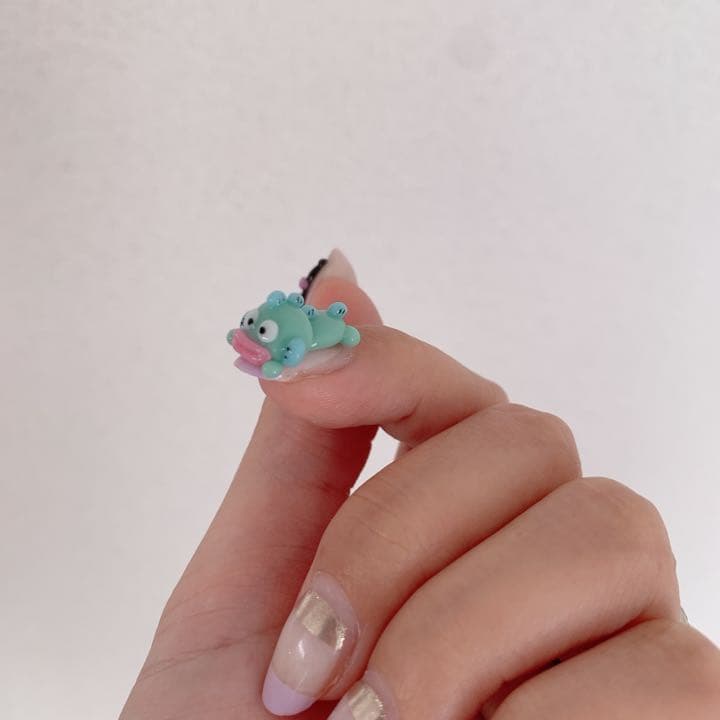 ネイルパーツ 寝そべりパーツ - メルカリ