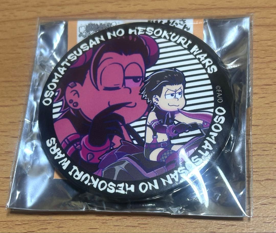 おそ松さん へそくりウォーズ 缶バッジ 悪魔ライダー トド松 - メルカリ