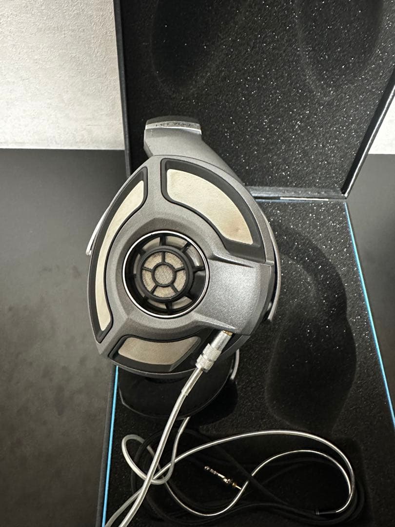 SENNHEISER HD 700 おまけ変換コネクタ付 ゼンハイザー