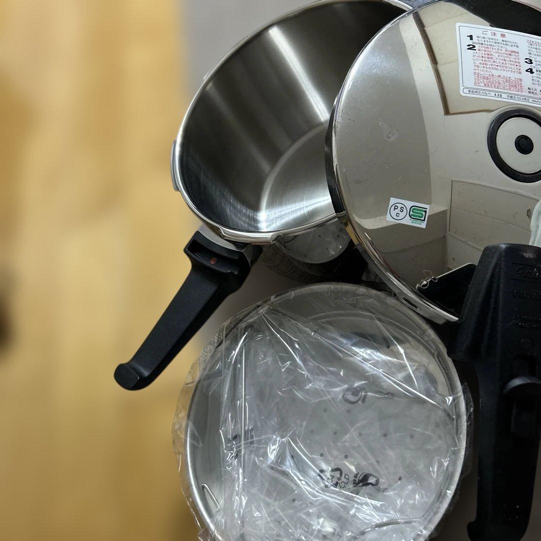 未使用★Fissler フィスラー 圧力鍋 4.5ℓ22㌢★ガラスの蓋★レシピ本