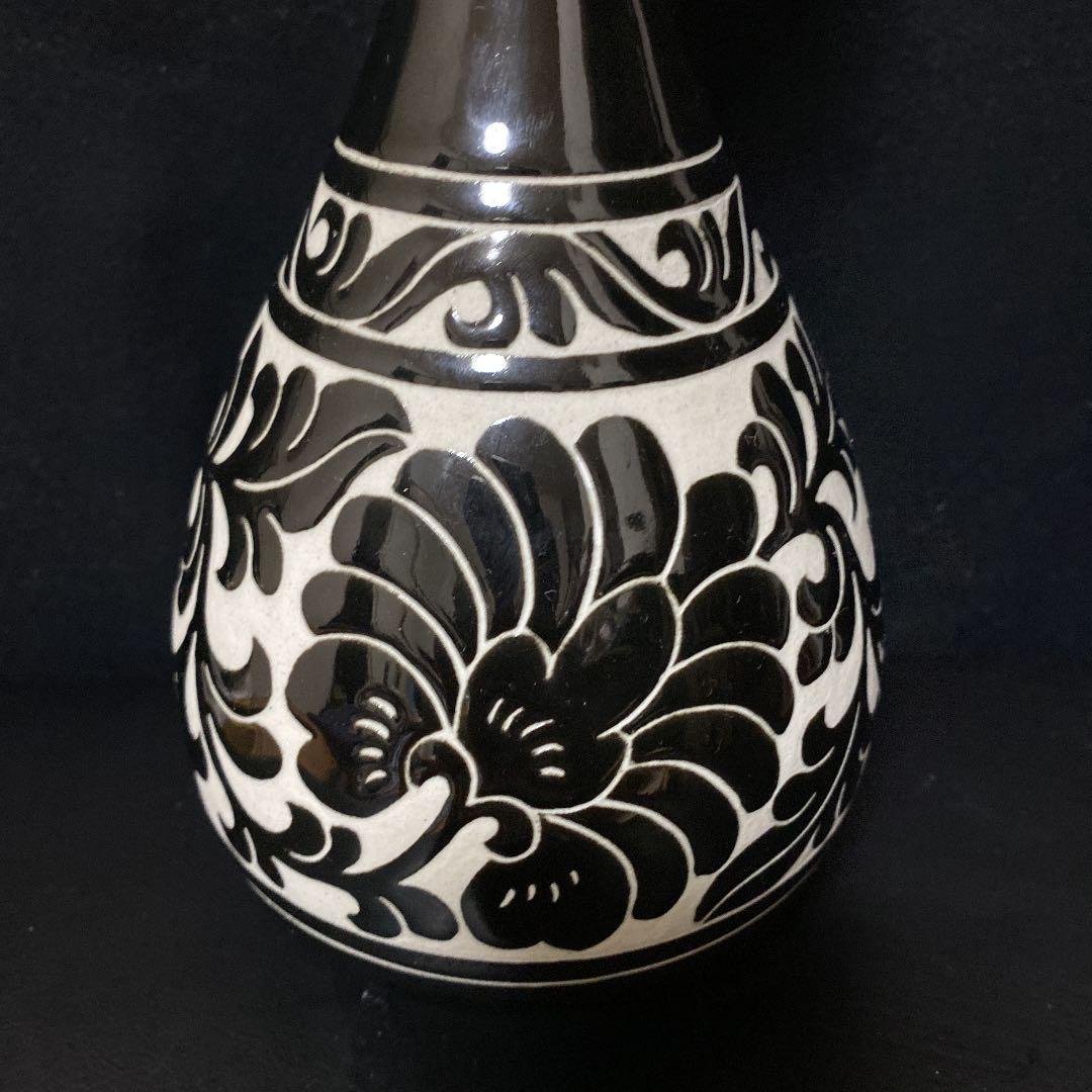 中国陶磁器 磁州窯 掻き落とし壺 花瓶 花唐草模様 - メルカリ