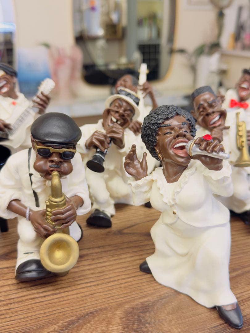 セール♪ジャズバンド フィギュア 8体セット ジャズバンド フィギュア 人形 黒人 音楽隊 楽器 8体 マルチカラー