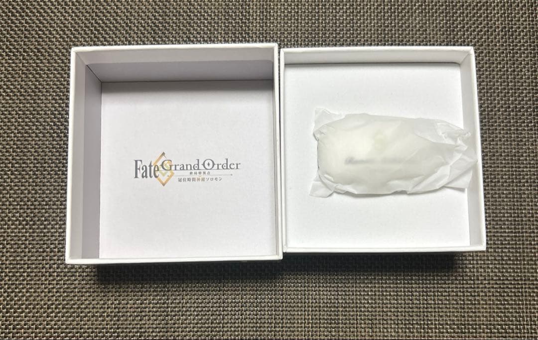 ロマニ・アーキマン コラボレーションイヤフォン - メルカリ