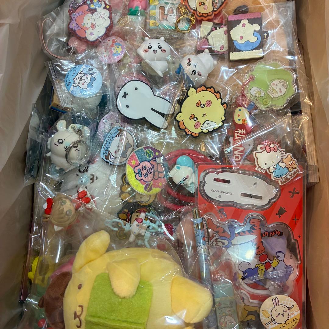 キャラクター グッズ まとめ売り 大量 サンリオ ちいかわ サンエックス 等