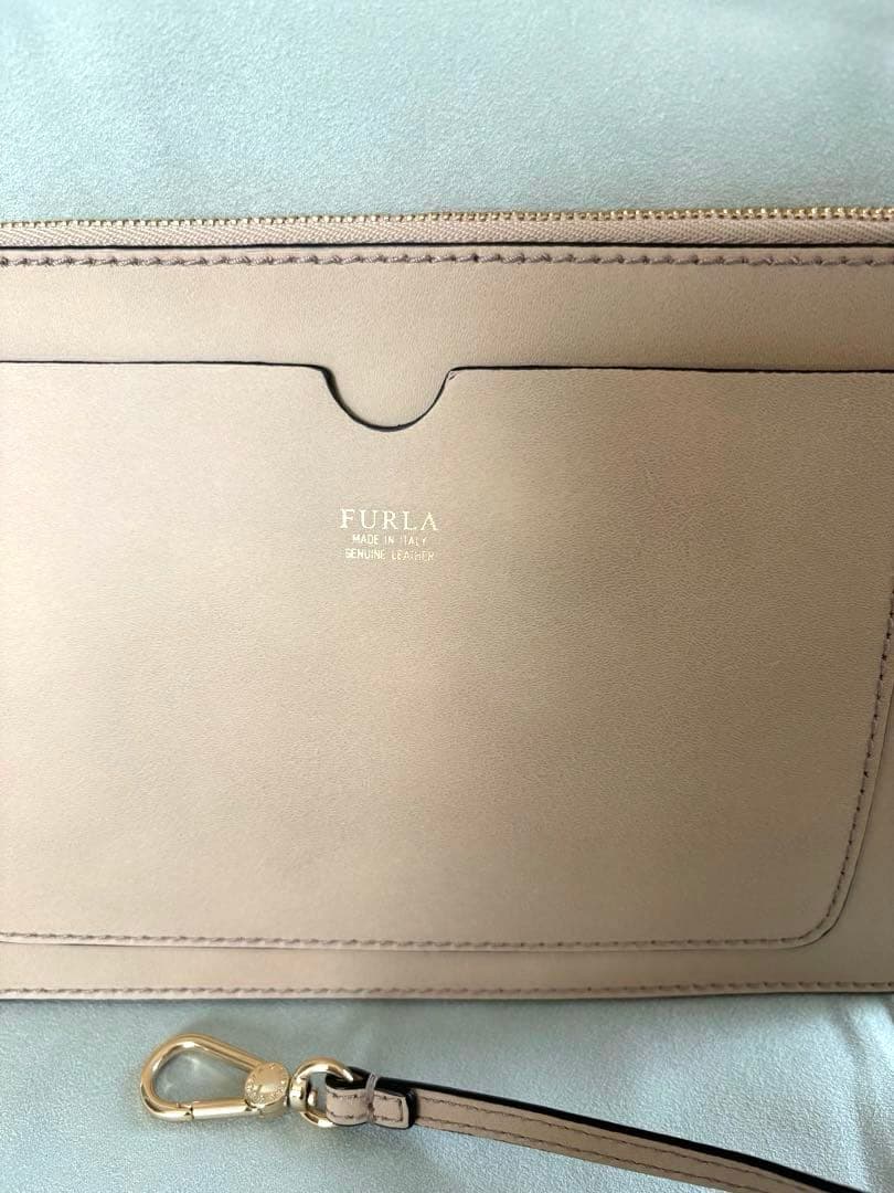 【FURLA】フルラ バケツ型2wayバッグ/同色ポーチ付き《美品》