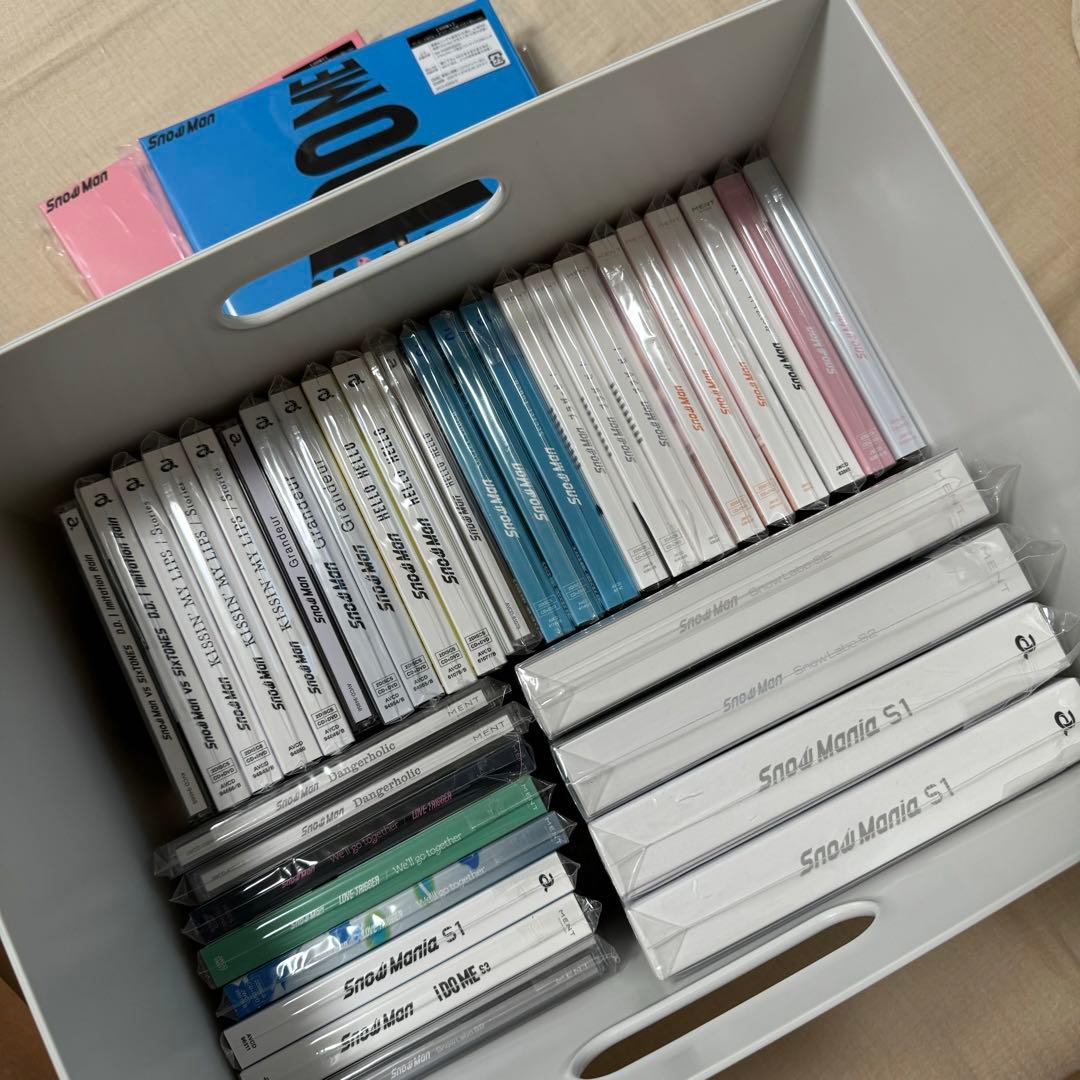 Man CD シングル アルバム まとめ売り SnowMan CD シングル まとめ売り - メルカリ