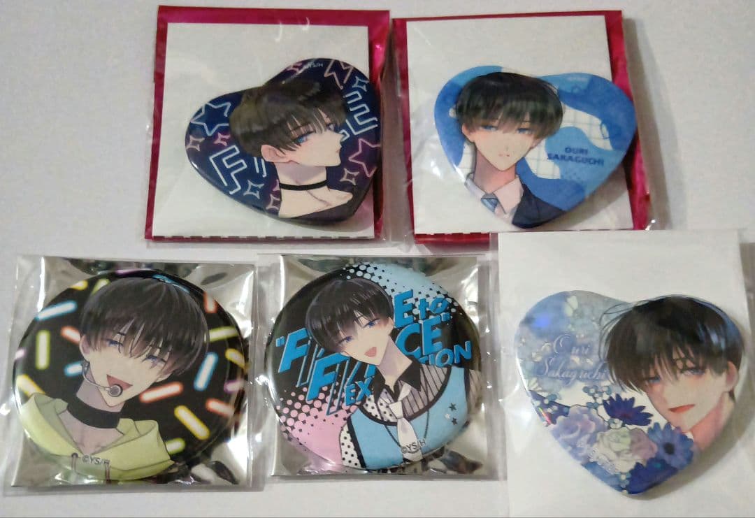 多聞くん今どっち⁉︎ ハート型缶バッジ カフェ F/ACE展 坂口桜利